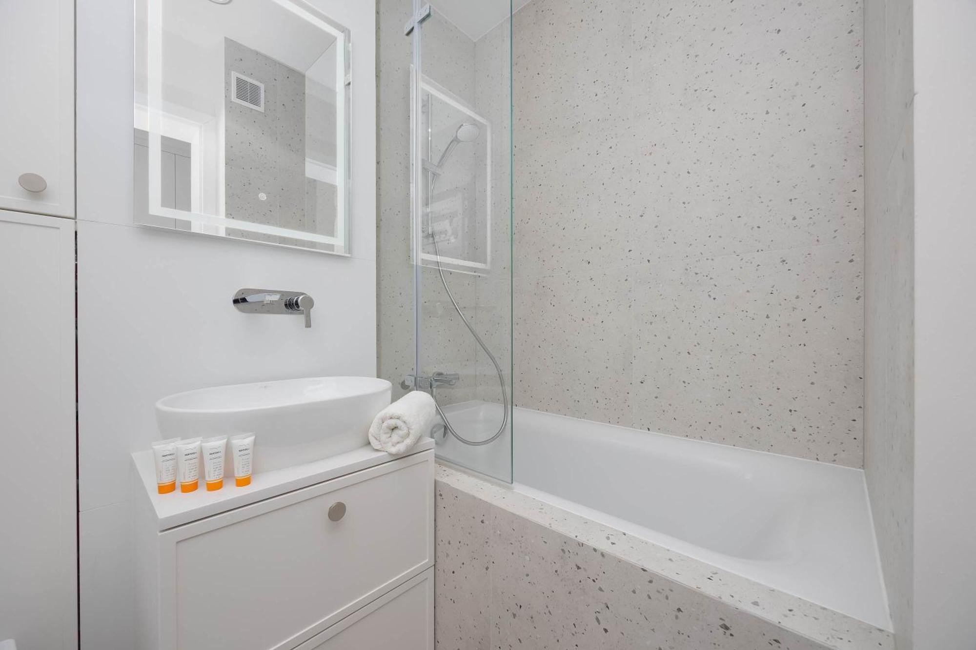 Bright Cityview With Ac Near Pge Narodowy By Renters * Warszawa